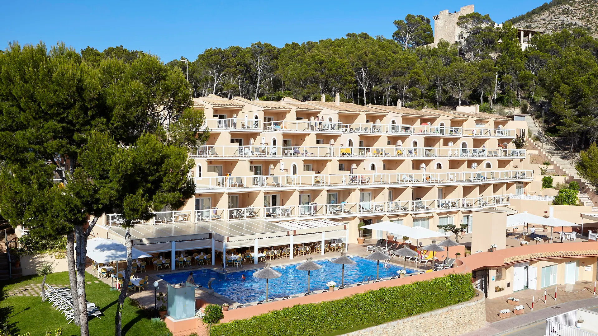 Universal Aparthotel Don Camilo Sant Elm
