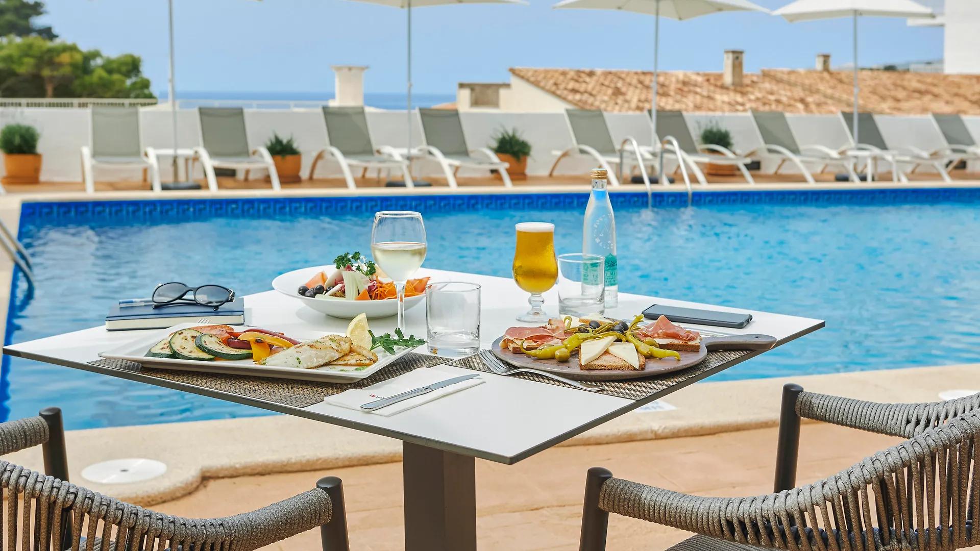 Universal Aparthotel Don Camilo Sant Elm Spanje
