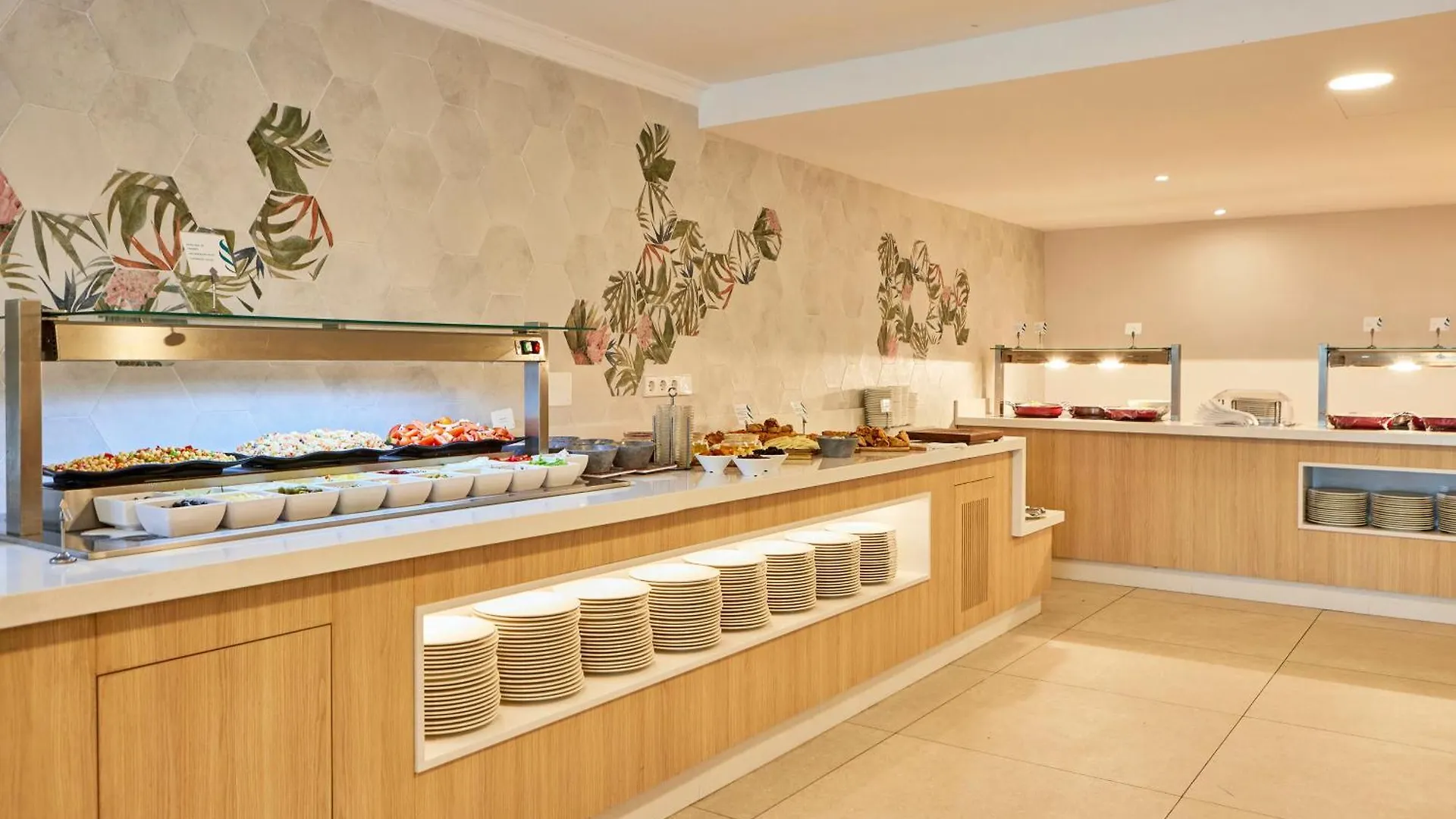 Universal Aparthotel Don Camilo Sant Elm
