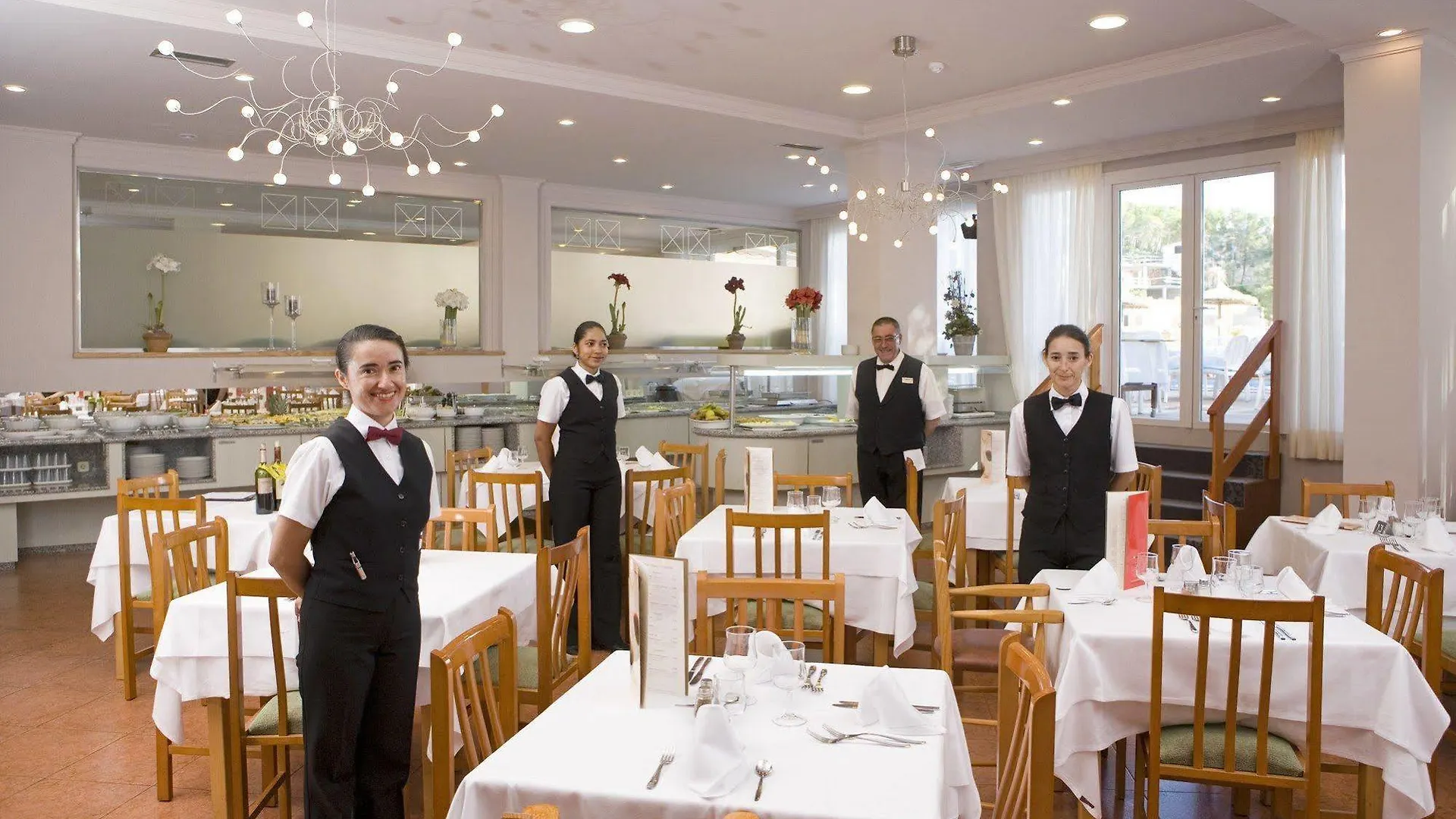 Universal Aparthotel Don Camilo Sant Elm